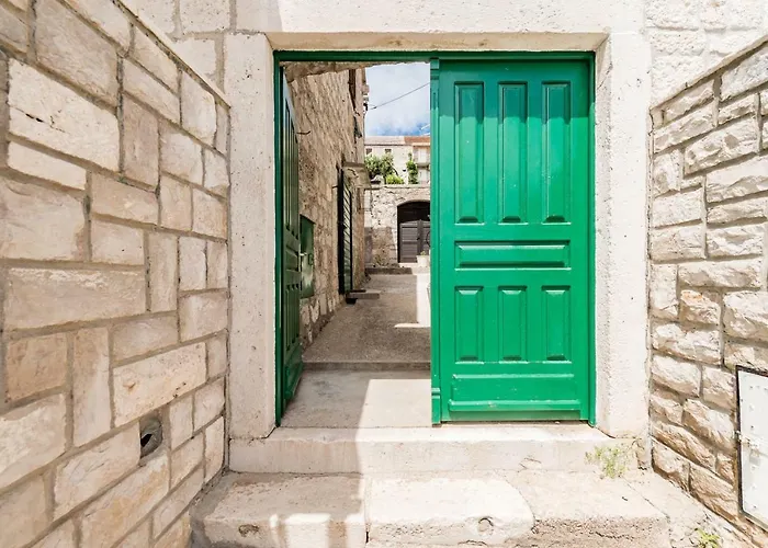Nona Nata\'S House